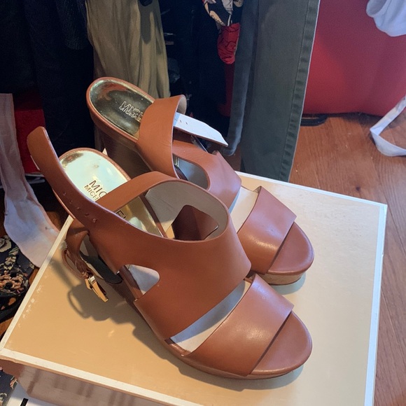 Michael Kors Wedge Sandal - Picture 2 of 4